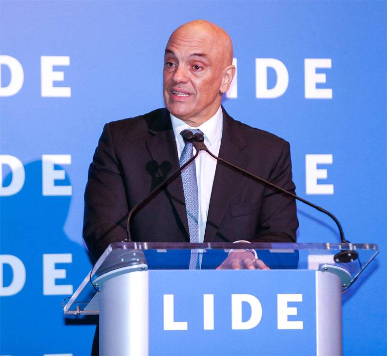 Ministro Alexandre de Moraes defendeu a regulamentação das redes sociais